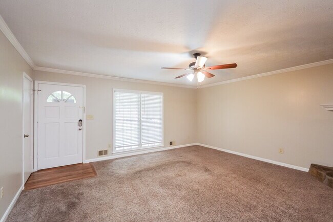 Foto del edificio - 15 Glenloch Point