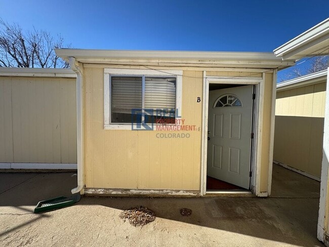 Photo - 2090 Altura Blvd House