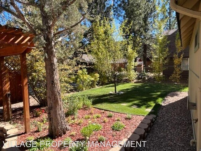 Foto del edificio - 2 br, 1 bath House - 960 D Lane
