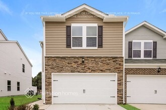 Building Photo - 911 Greenville Wy Building Photo - 911 Greenville Wy