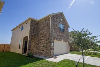 Building Photo - 18615 Rock Flats Ravine Dr