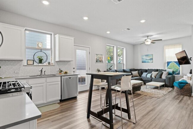 Foto del edificio - 8002 Mandela Bend