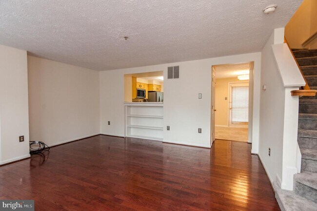 Foto del edificio - 2407 Bolton Ln