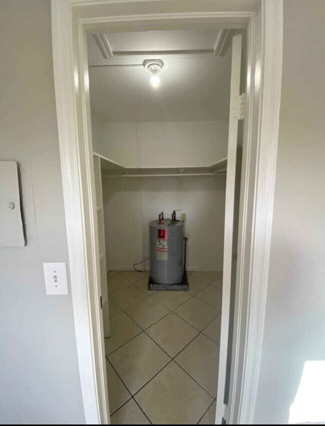 Foto del edificio - 111 N L St