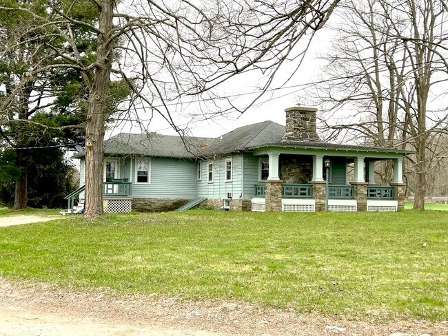 Building Photo - 2293 NY-9G