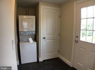 Building Photo - 508 Rhoads Ave