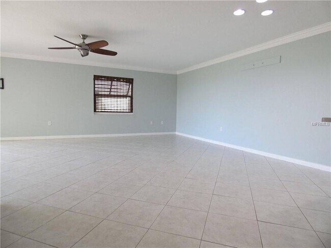 Foto del edificio - 4660 Ocean Blvd