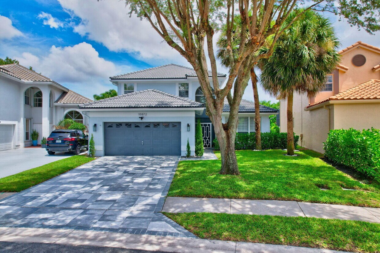 Foto principal - 10872 Tamoron Ln