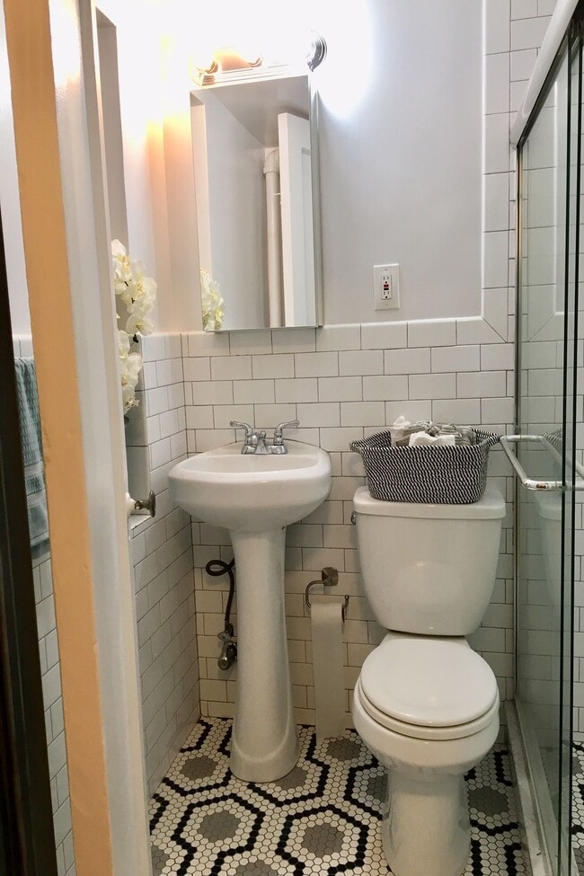 Building Photo - 29-33 W 65th St