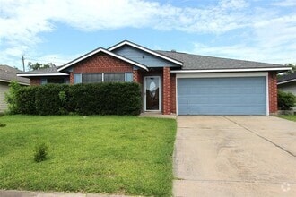 Building Photo - 11022 Bradford Way Dr