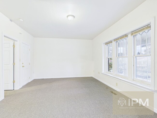 Building Photo - 595 Madison Ave