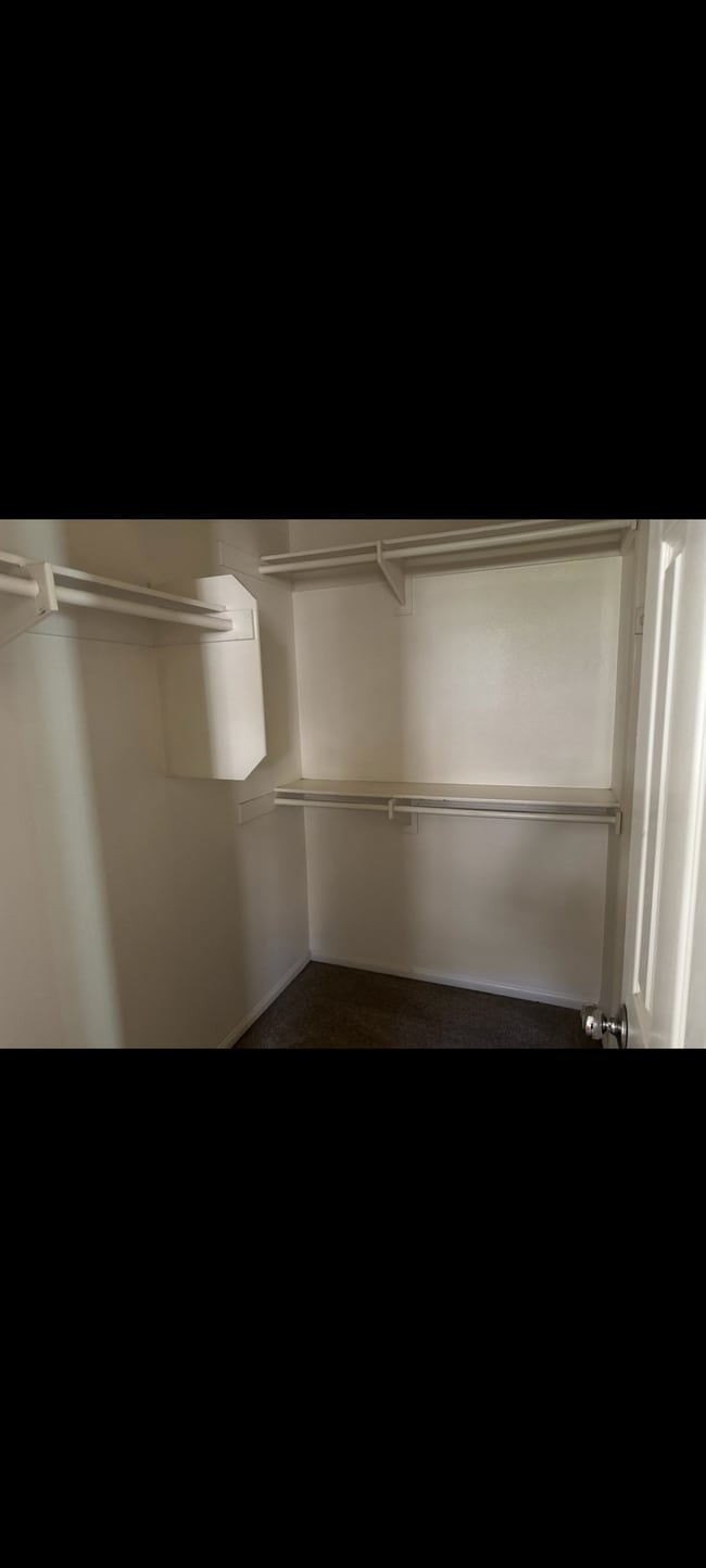 Building Photo - 857 Ballow Wy