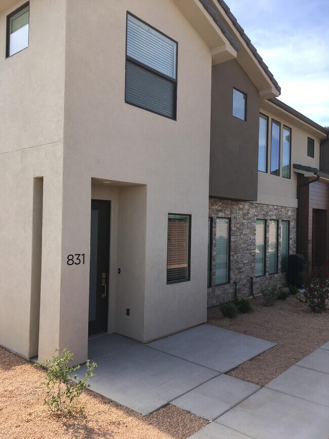 Foto del edificio - 831 S Black Alder Dr