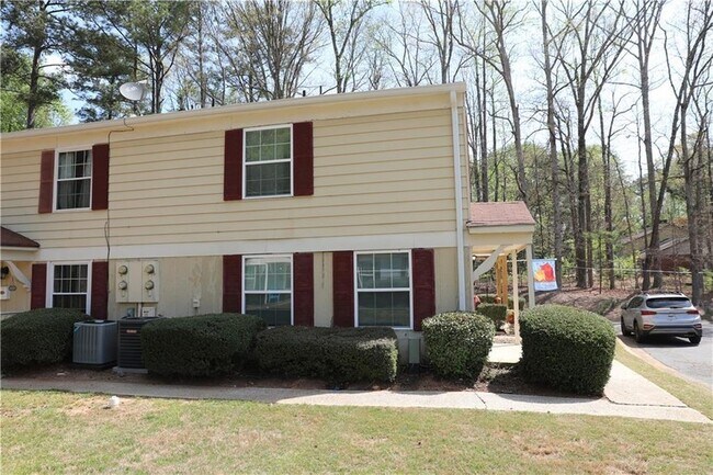 Foto del edificio - 1321 Surrey Ln SW