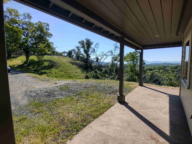 Building Photo - 10379 Dewell Rd Ext