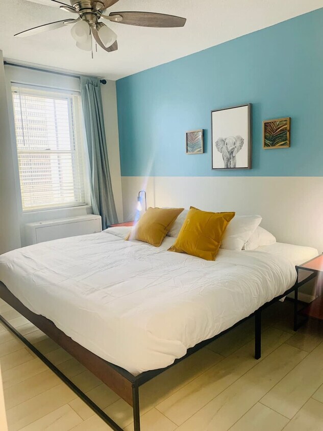 Foto principal - 300 W Peachtree St NW