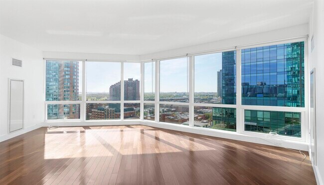 Foto del edificio - 77 Hudson St