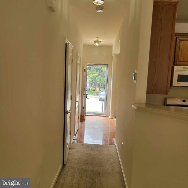 Building Photo - 1519 Sunswept Dr