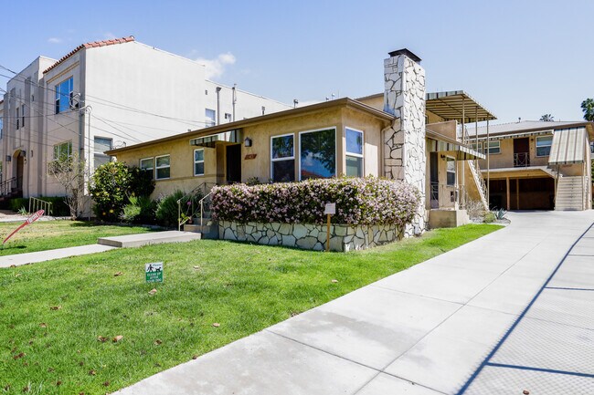 Building Photo - 1542 Golden Gate Ave