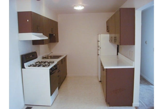 Kitchen - Vista Heights Apartments