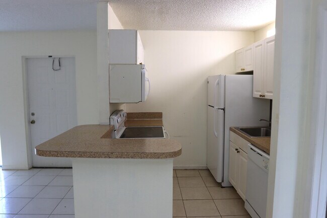 Building Photo - 20 Crossings Cir
