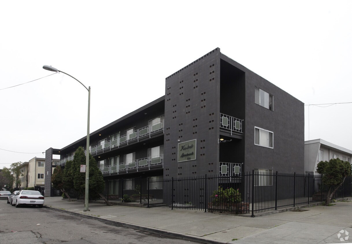 Foto del edificio - Karbal Apartments