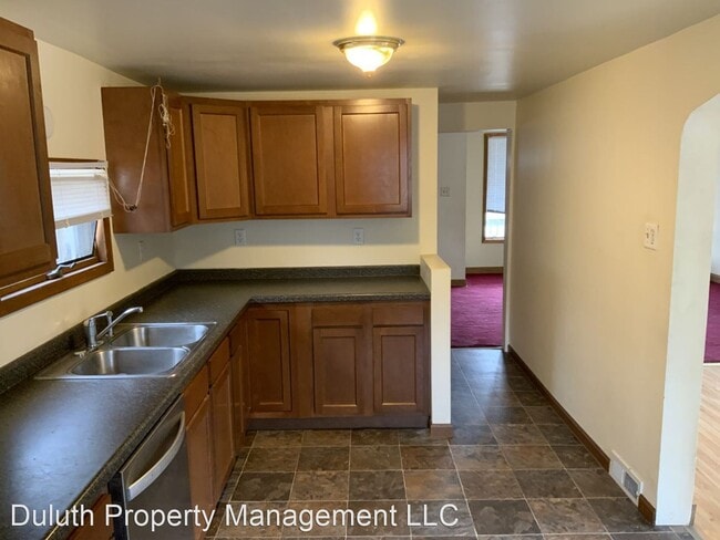 Building Photo - 3 br, 1 bath House - 6119 Bristol St