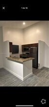 Building Photo - 3600 NW 83rd Ln
