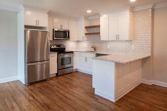 Interior Photo - The Parkview at Polifly: In-Unit Washer & Dryer, Heat and Water Included, and Cat & Dog Friendly