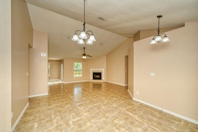 Foto del edificio - 8828 Arlington Ln