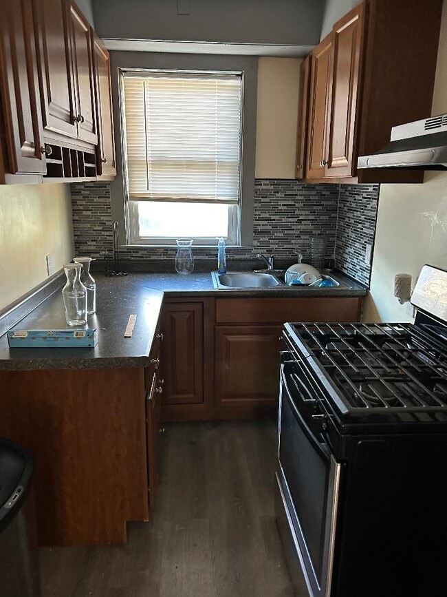 Photo - 549 4th St Apartment