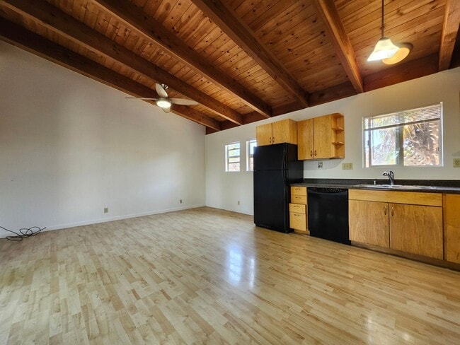 Building Photo - 1449 Ditty Ave