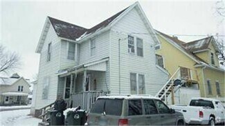 Building Photo - 401-403 S 15th St