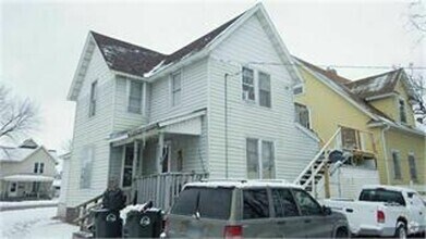 Building Photo - 401-403 S 15th St