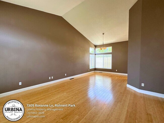 Building Photo - Beautifully Updated 4-Bedroom Home in Prim...