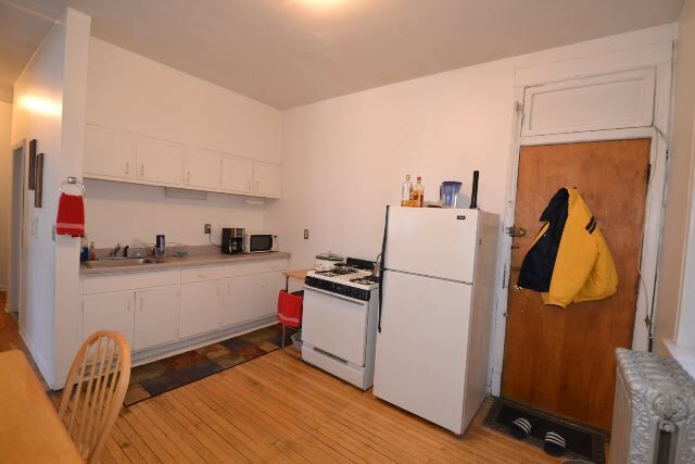 Foto del edificio - 923 W Waveland Ave