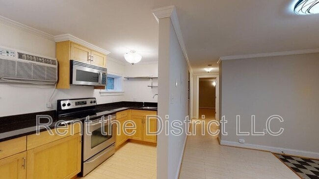 Foto del edificio - 1708 Newton St NW
