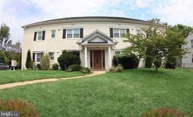 Foto principal - 401 S Courthouse Rd