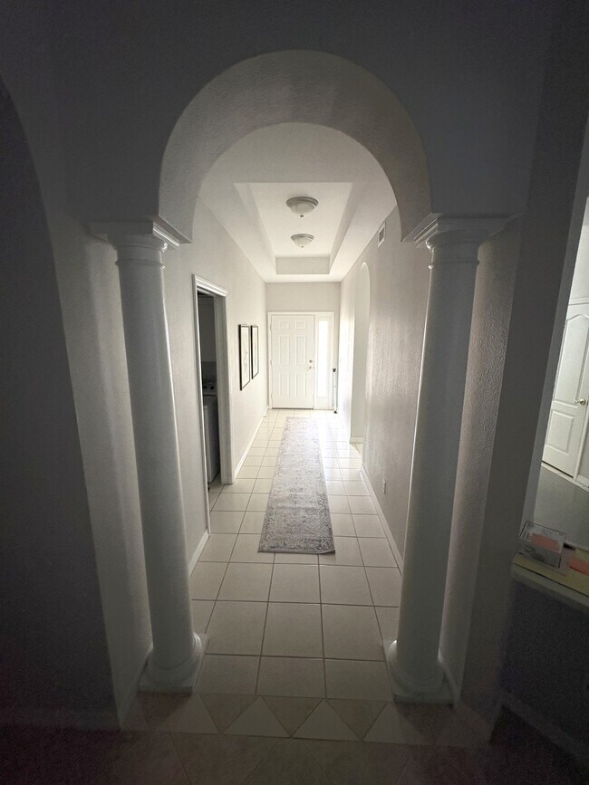 Foto del edificio - 101 Ravinia Cir