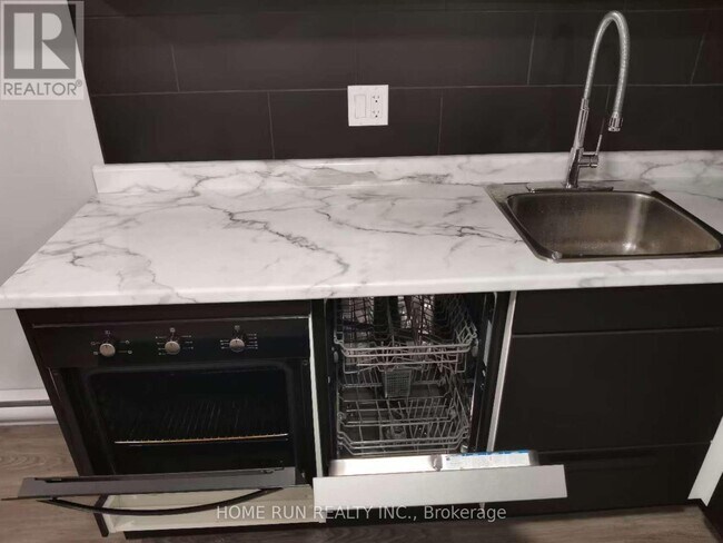 Photo du bâtiment - 904 Shimmerton Cir