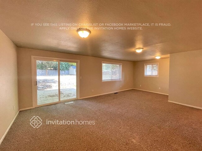 Building Photo - 2650 SW 332nd Ct