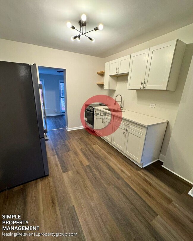 Photo - Cozy 3 bedroom 1 bath house with open 1st ...