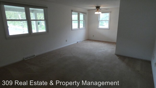 Building Photo - 1546 W Tiffany Ct