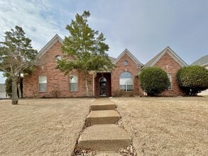 Building Photo - 5069 Millus Cove