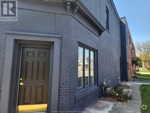 Building Photo - 701 Marentette Ave