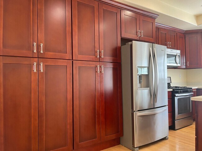 Foto del edificio - 7011 Silver Brook Ct