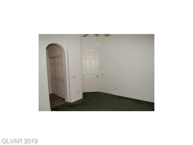 Building Photo - Single Story - 3 bed home located in Hende...