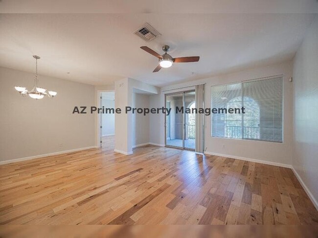 Building Photo - 10655 N 9th St