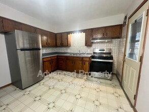 Building Photo - 5740 N 91st St