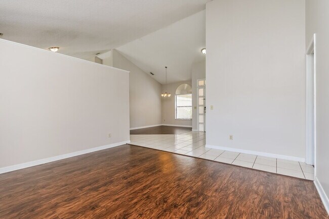 Building Photo - 5022 Dahoon View Dr